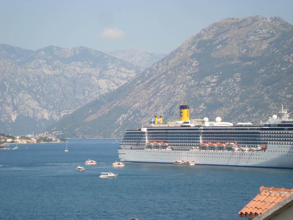 Apartment Adela Kotor Exteriér fotografie